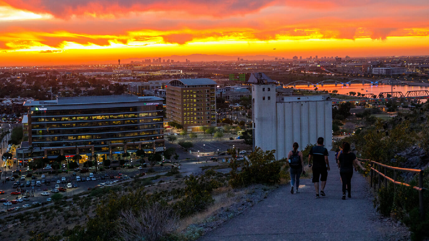 mill avenue in the sunset